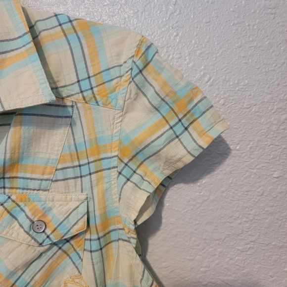 Harley Davidson Embroidered Butterfly Button down Shirt - Picture 3 of 7